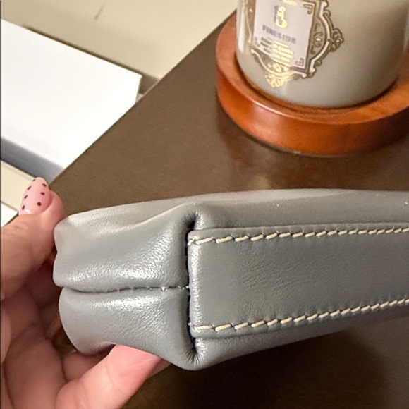 Dooney & Bourke Gray Clutch change purse wallet - Picture 14 of 16